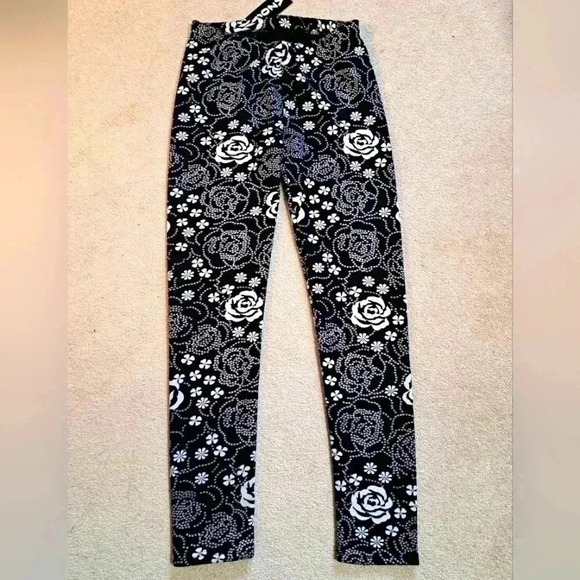 ❤️ Just Cozy Leggings - New with Tags! - Picture 3 of 8